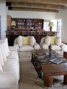 Clouds Mountain Gorilla Lodge (2) 